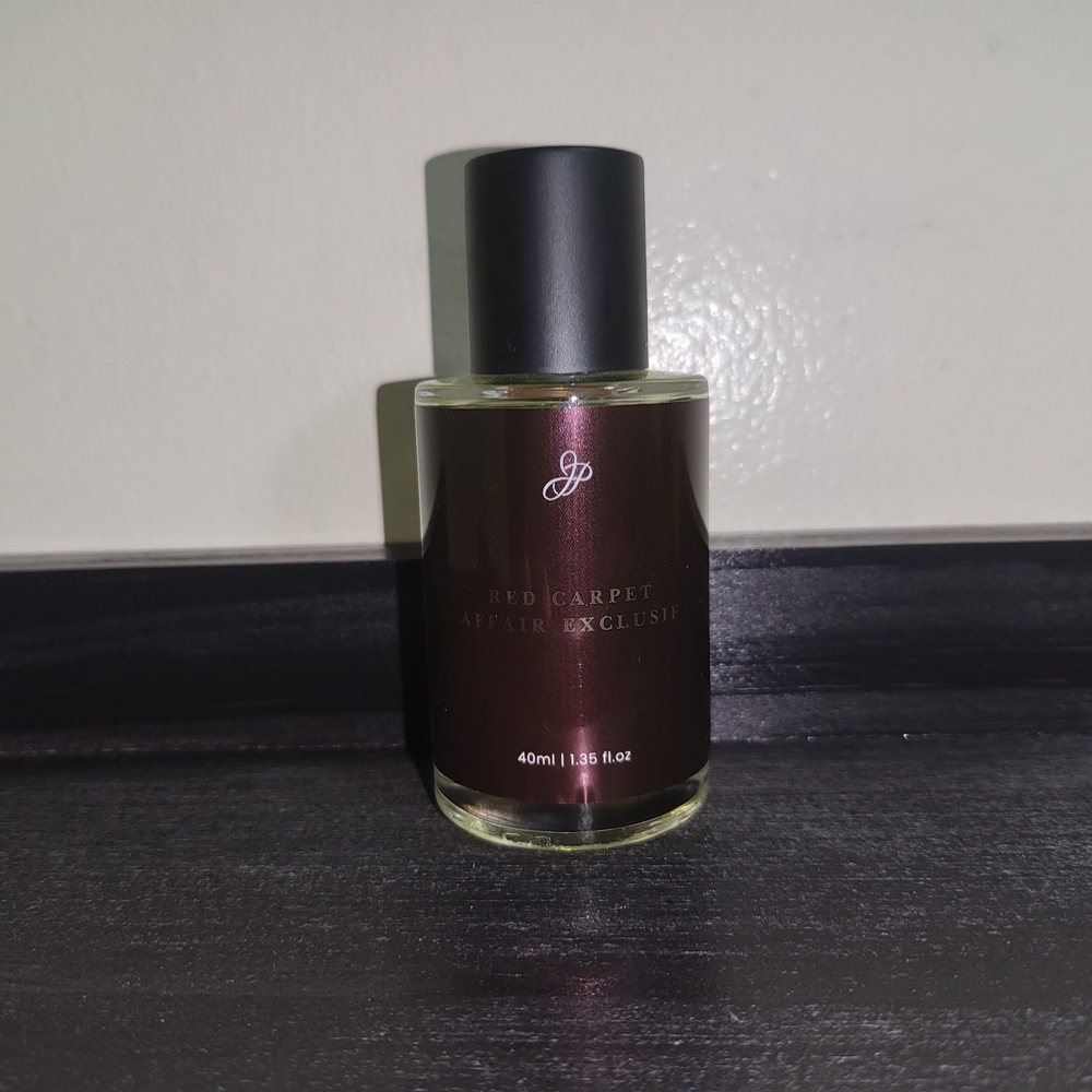 Red Carpet Affair Exclusive by Julianna's Perfume